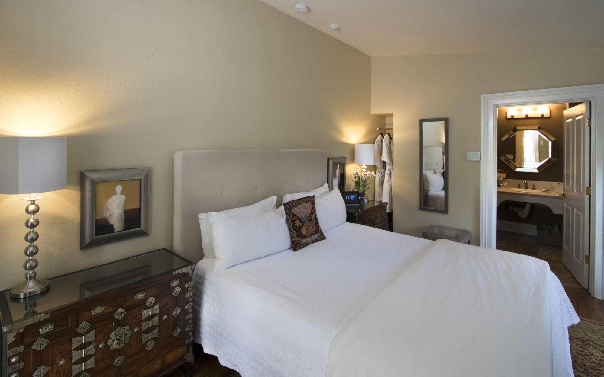 Embrace Calistoga Bed & Breakfast Exterior photo
